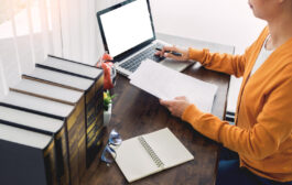Prépublication vs postpublication : quelle est la différence et quels sont les droits de l'auteur ?